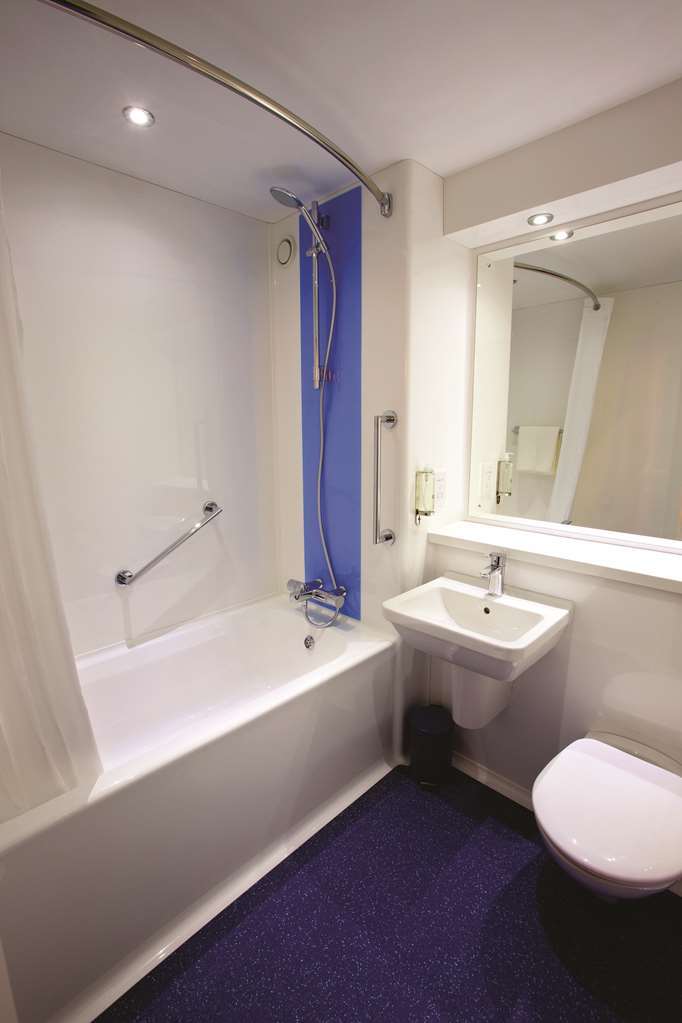 Travelodge Birmingham Oldbury Oldbury  Ruang foto